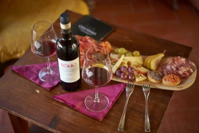 Thumbnail for Wine tour e degustazione di 3 etichette a Borgo Casa al Vento