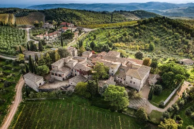 Thumbnail Wine tour in Toscana nelle aziende selezionate da Wine Spectator da Montepulciano