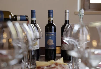 Thumbnail Tour, Wine tasting and Zero-kilometer lunch at Santa Giulia in Montalcino